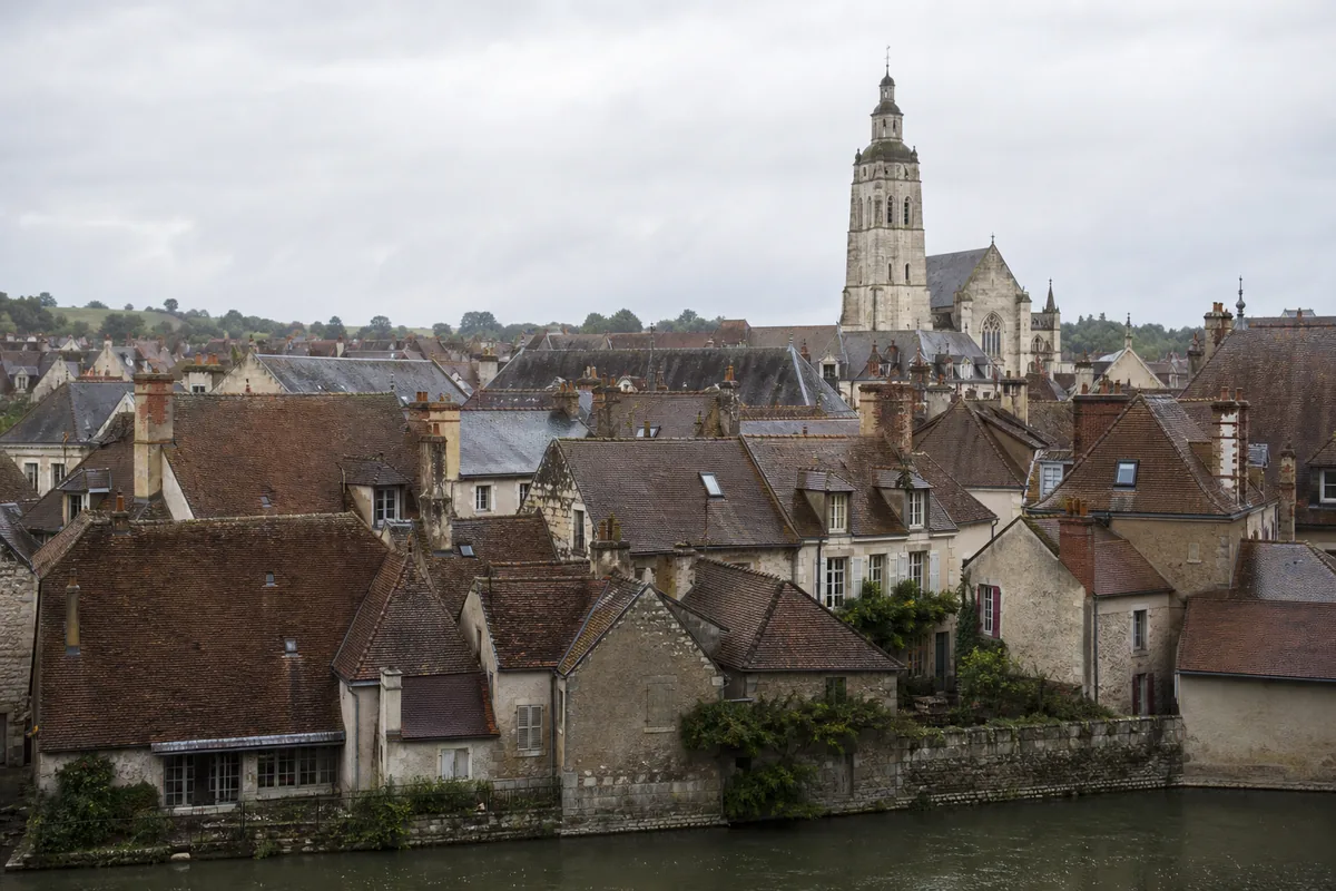 Couvreur à La Ferté-Bernard : prix réel de la tuile plate