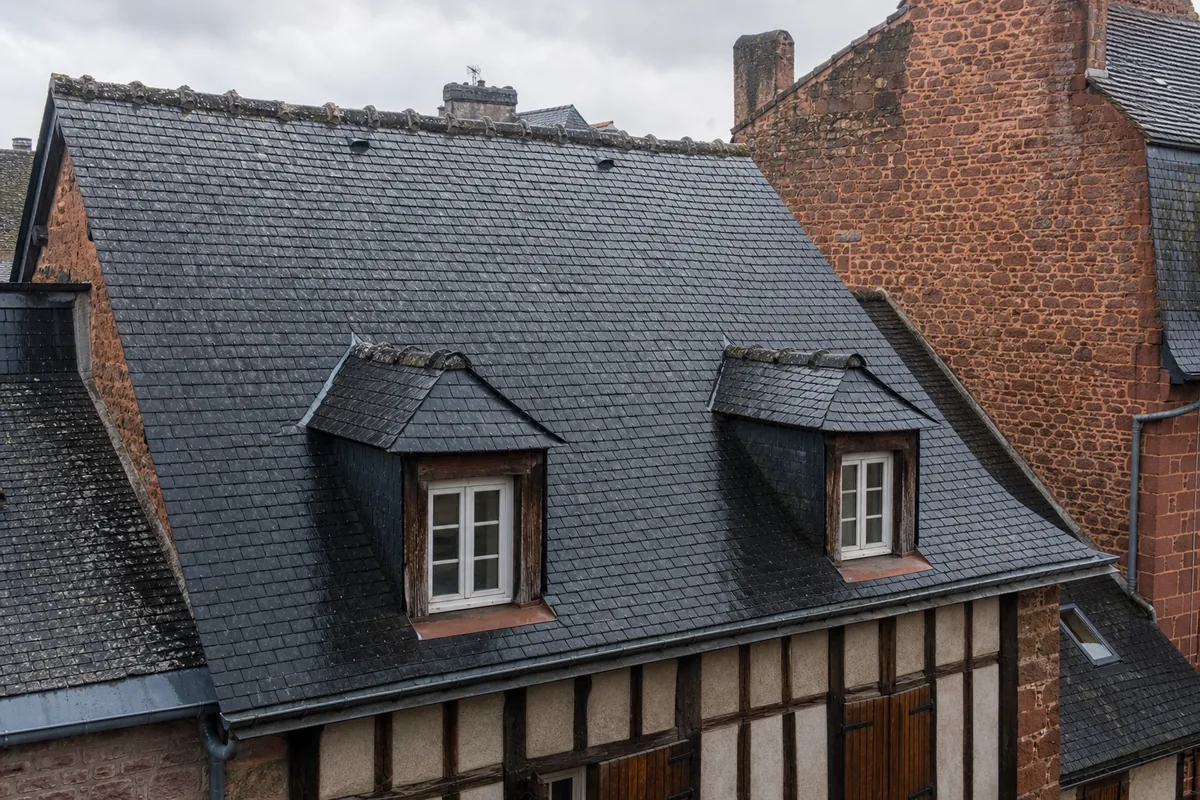 Couvreur au Mans : bien choisir et lire son devis de toiture
